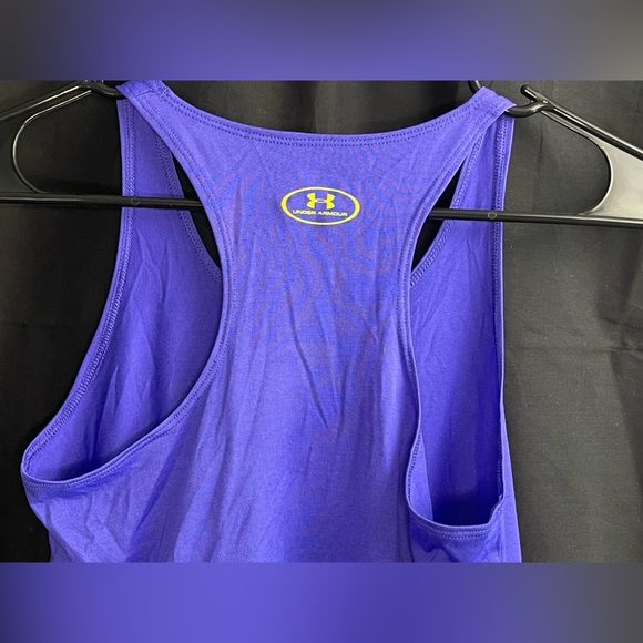 Under Armour Women’s Racerback Tank Size Medium - Picture 8 of 10